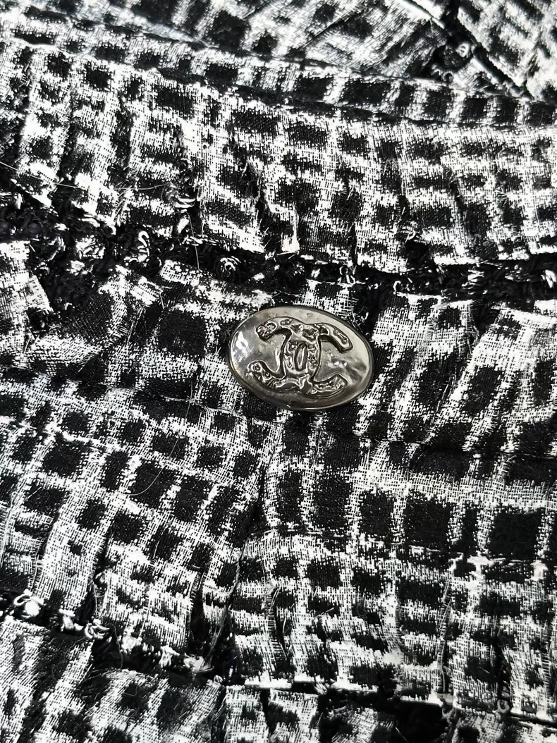 Chanel 2011 black and white feather tweed skirt