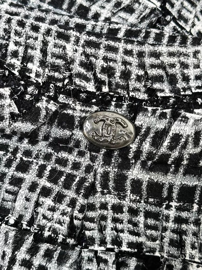 Chanel 2011 black and white feather tweed skirt