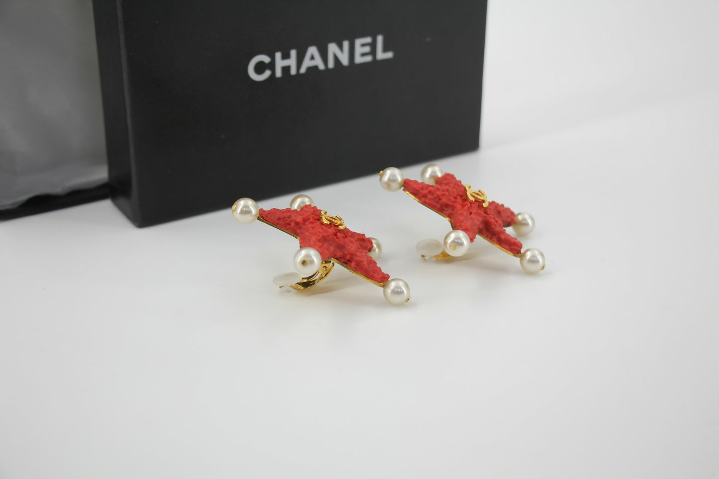 Chanel 93C Red Lava Imitation Pearls Gold Plated CC Starfish Earrings