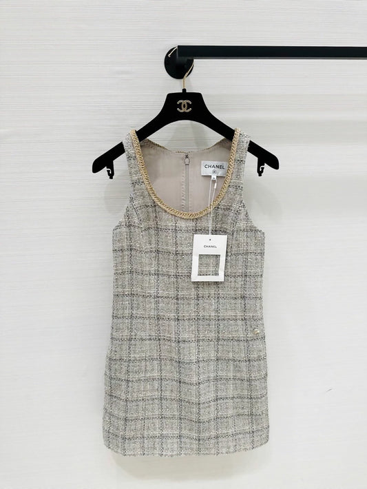 Chanel 25B grey tweed dress