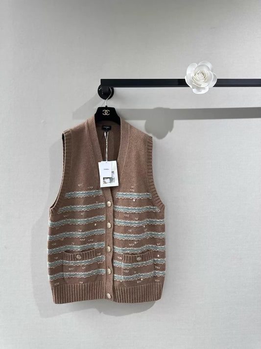 Chanel 24k brown  knit V-neck cardigan