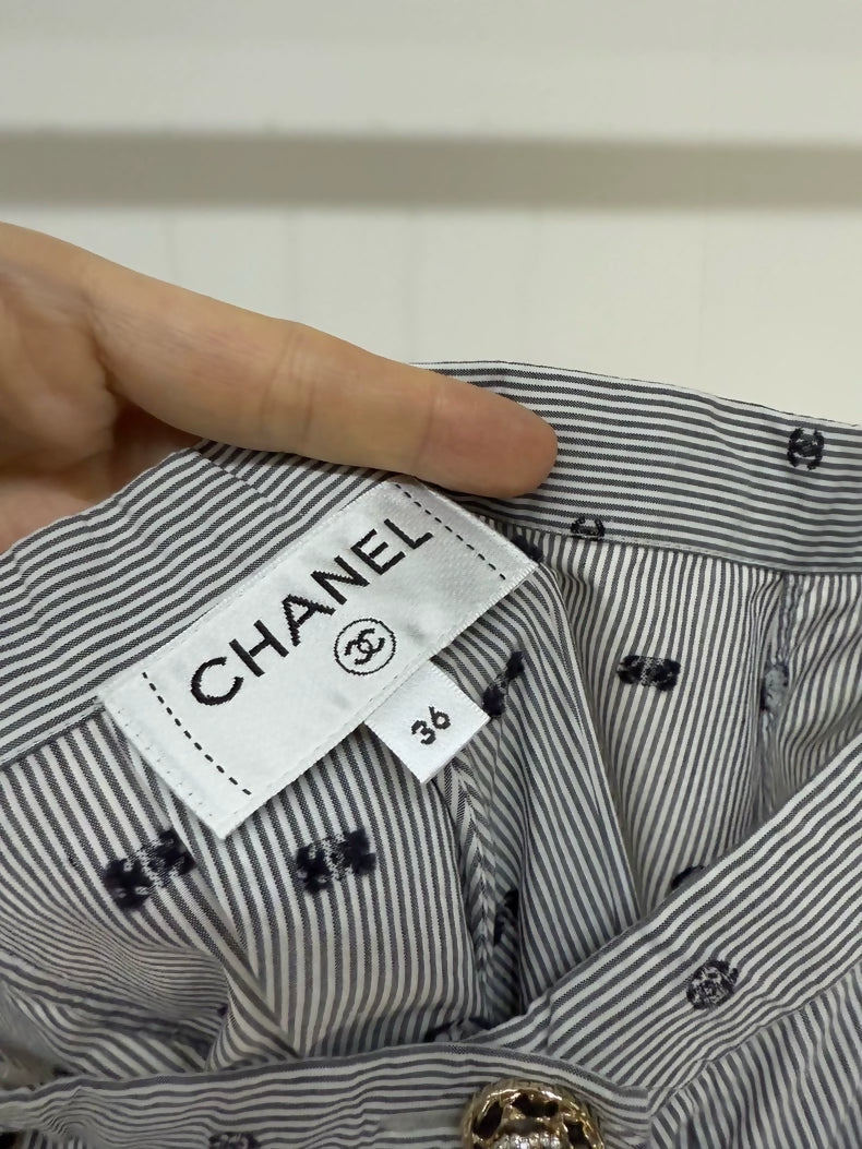 Chanel 22S grey polka dot print striped logo midi skirt