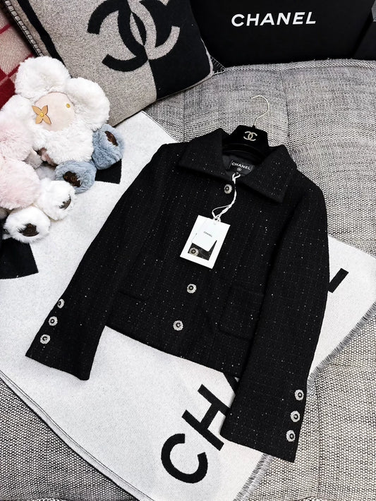 Chanel 25k black sequined tweed cropped jacket and skirt
