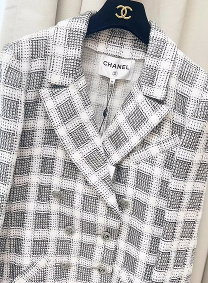 Chanel 20P black & white jacket