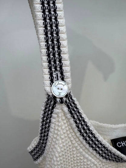 Chanel 22P ecru knitted cardigan