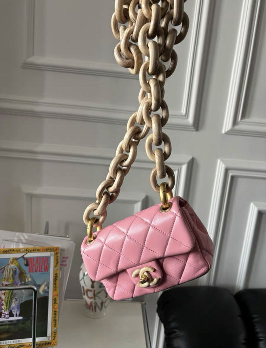 CHANEL Chanel Pink CC Wood Chain Mini Bag - Mini Mini Bag - Used fashion item from Wararni