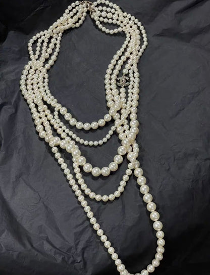 Chanel 17V multi-layer pearl necklace