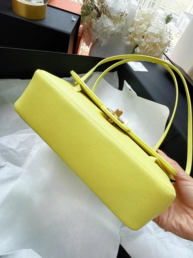 Chanel 26C Shiny Caviar Preppy Coco Shoulder Bag Light Yellow