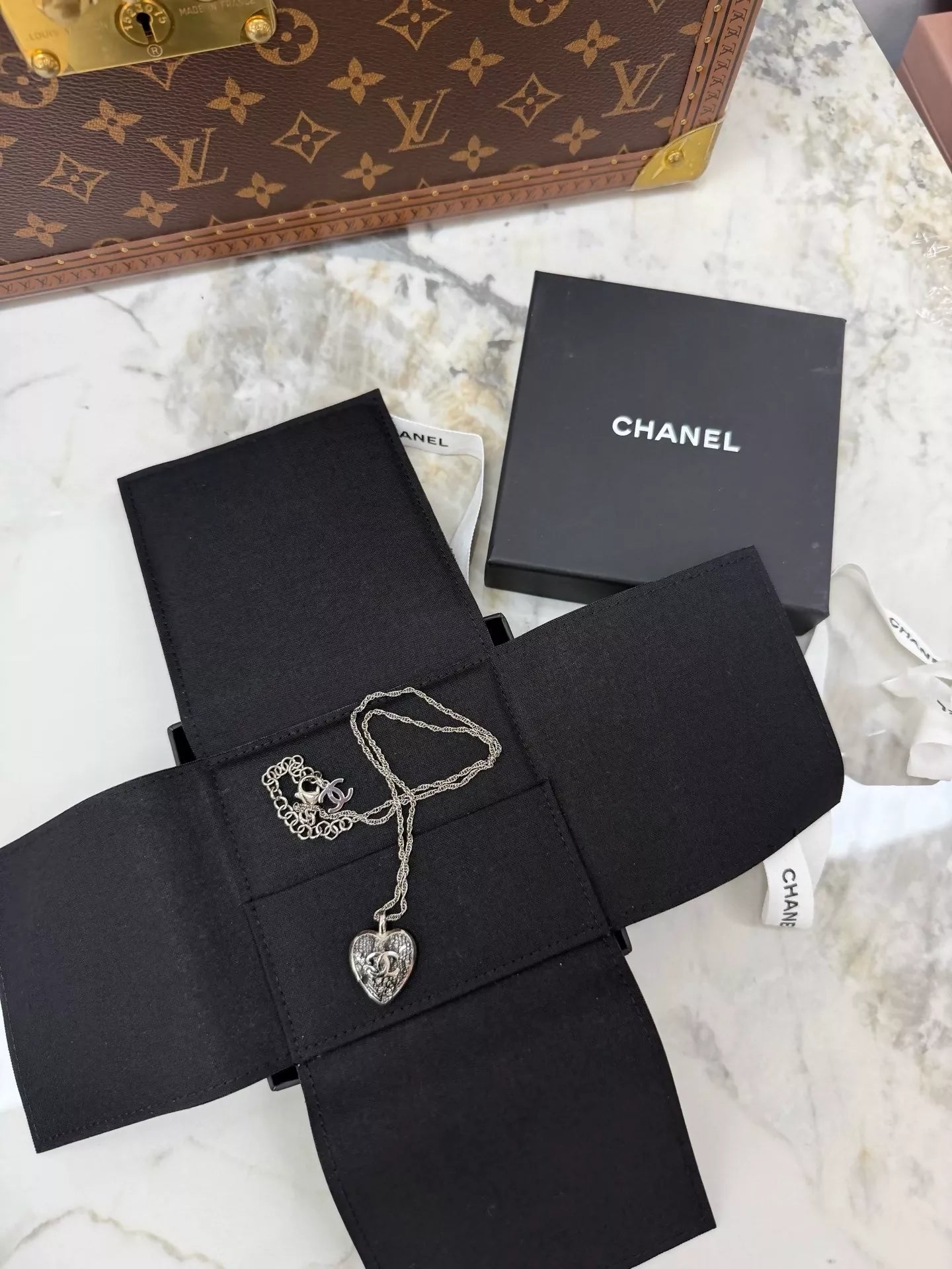 Chanel 24K heart choker necklace