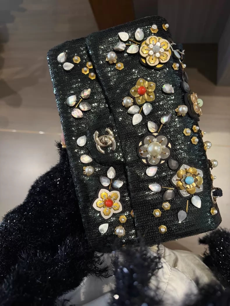 Rare Chanel 22 Dark Green Handmade 3D Beaded Flowers medium flap bag