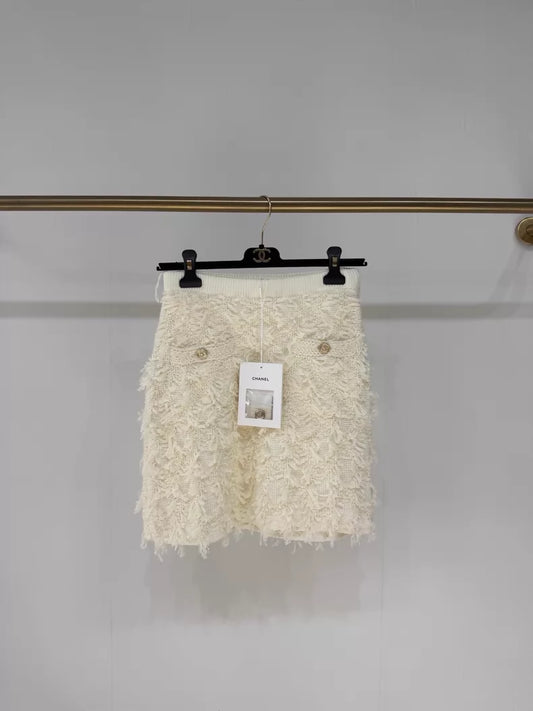 Chanel 21S ecru tweed skirt