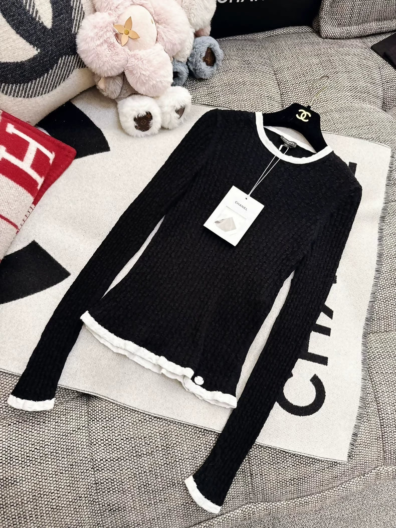 Chanel 22C black knit top