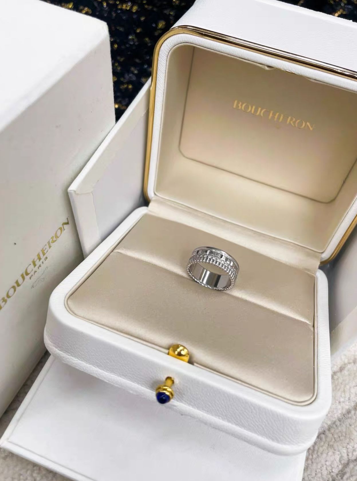 Boucheron Boucheron Quatre Radiant classic platinum ring with diamonds - 54 High Jewellery - Secondhand luxury from Wararni