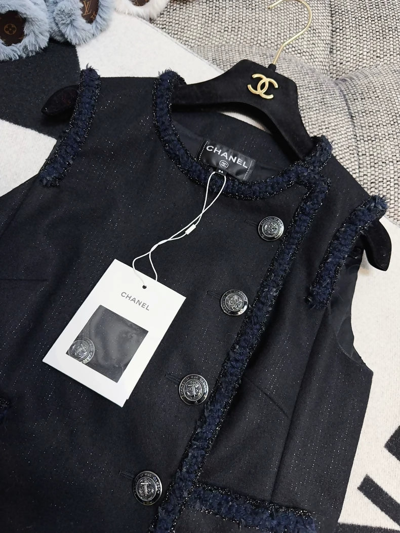 Chanel 18A dark blue tweed vest