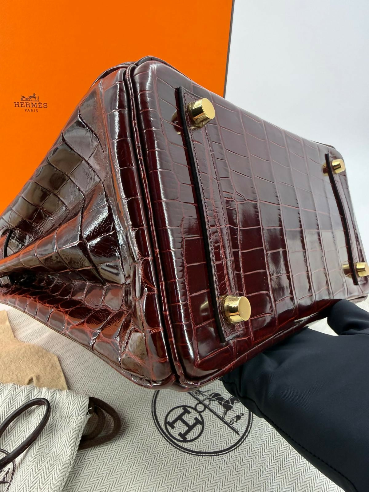 Hermes Birkin 25 Bordeaux Crocodile Leather Handbag with Gold hardware