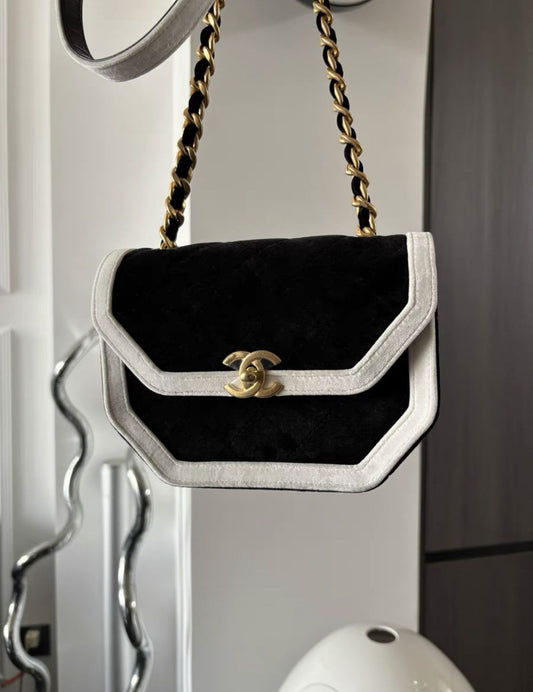 CHANEL Chanel Seasonal Flap Bag, Black and White Velvet with Gold Hardware - Small Crossbody Bag - Used fashion item from Wararni