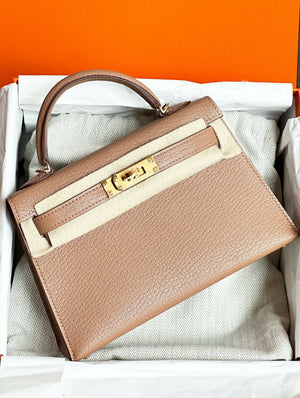 Hermès Mini Kelly 20 (19) Alezan Chèvre Leather with Gold Hardware