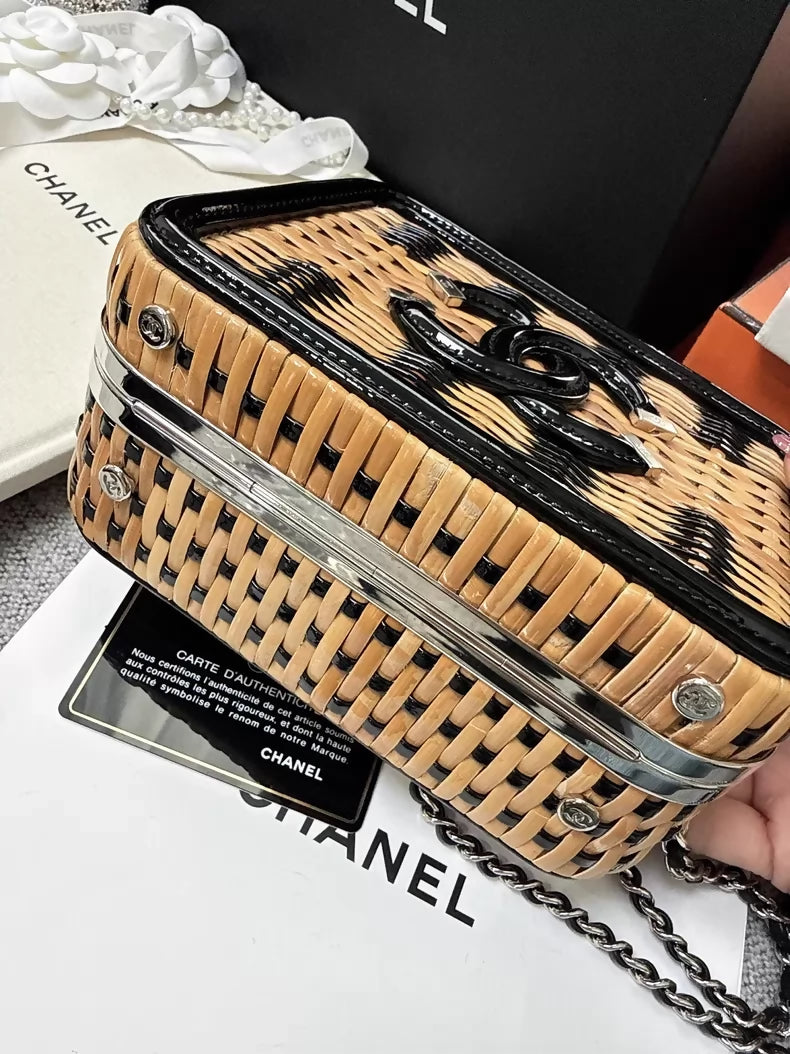 Chanel 19S Vanity classic double C logo bamboo and rattan woven limited edition bag