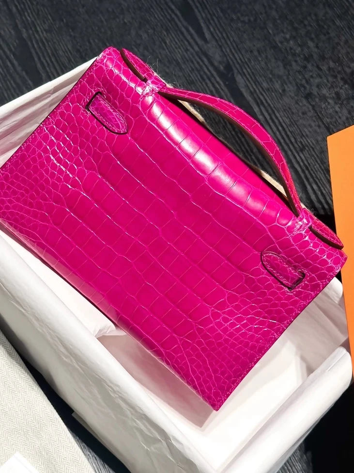 Hermes kelly pochette J5 Rose Scheherezade shiny crocodile leather gold hardware