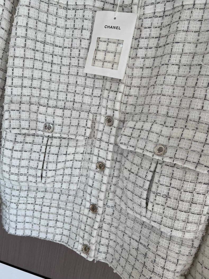 Chanel 25k feather collar tweed jacket