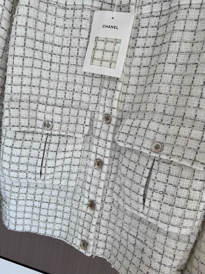 Chanel 25k feather collar tweed jacket