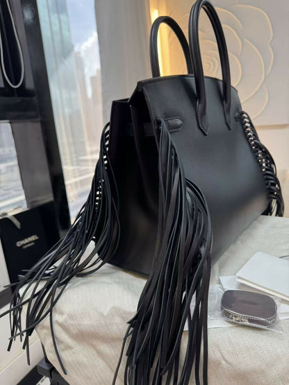 Hermès Birkin 35 Black Evergrain Leather Handbag with Silver Hardware and Fringe Stamp W