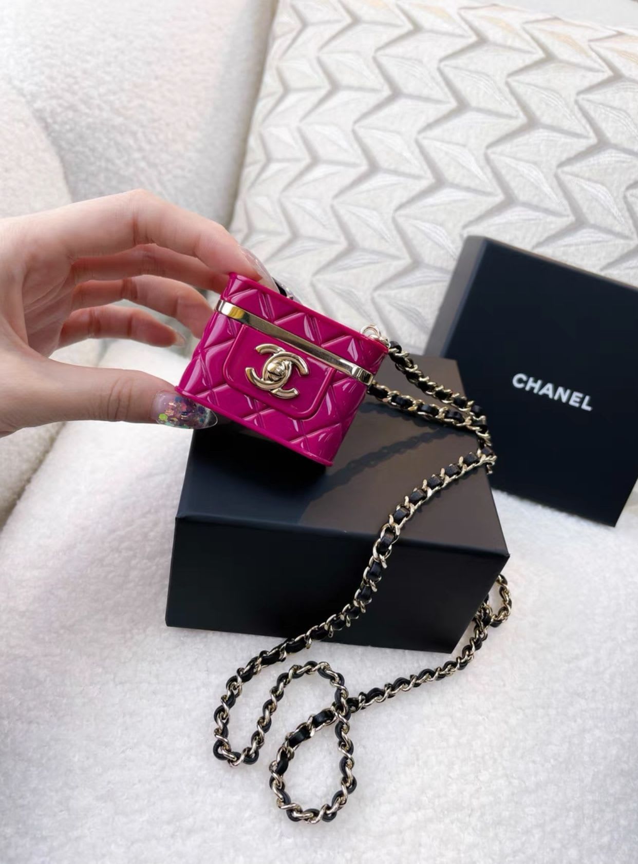 Chanel 22  Pink Leather Chain