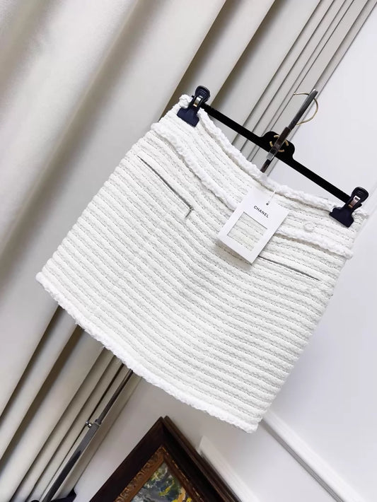 Chanel 19C off-white tweed mini skirt