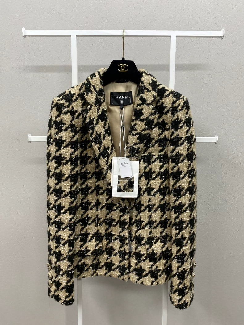 Chanel 19k houndstooth wool jacket