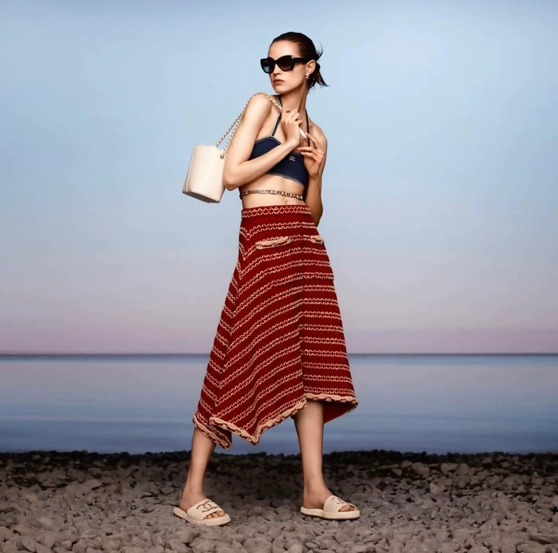 Chanel 21C red striped tweed skirt