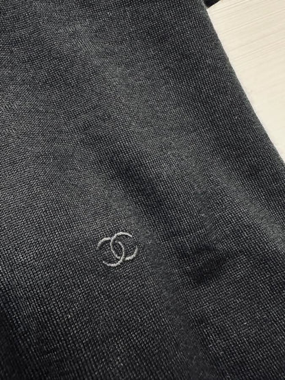 Chanel 26P black knit t-shirt