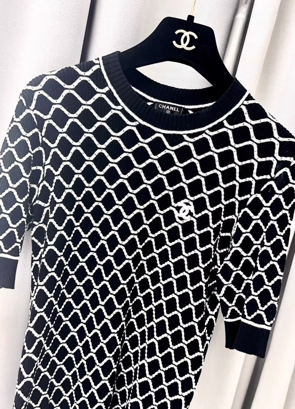 Chanel 20P black & white top