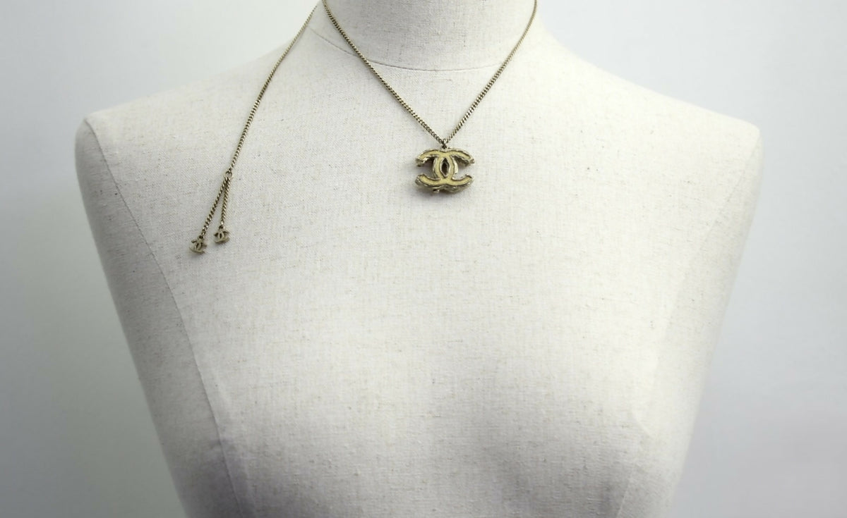 Chanel Vintage A11 Metal Enamel Yellow Glitter Leaf Motif Adjustable Necklace