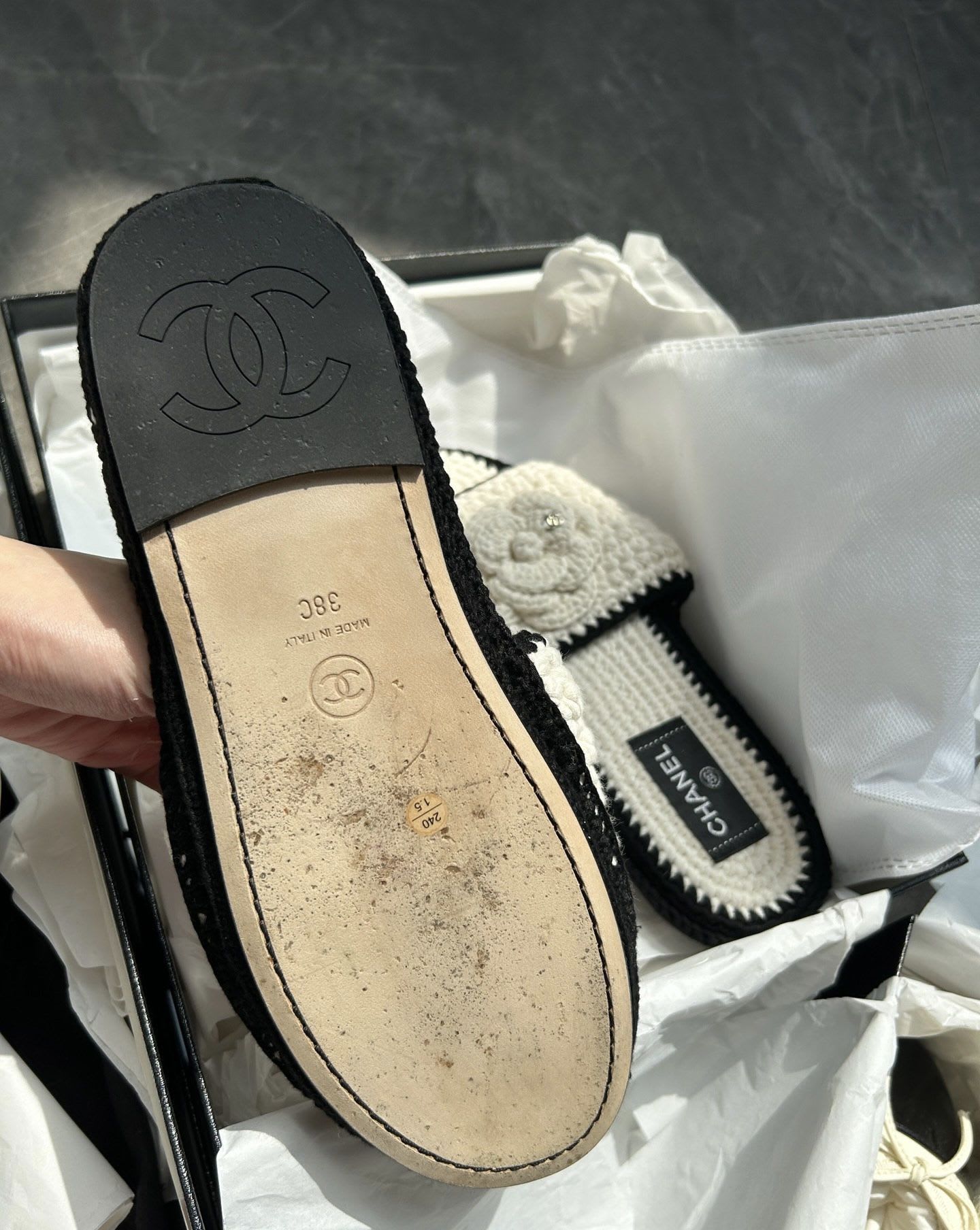 Chanel 23ss new camellia weaving slippers