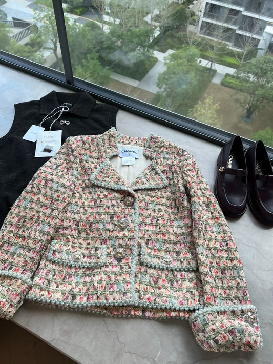 Chanel vintage rose tweed jacket