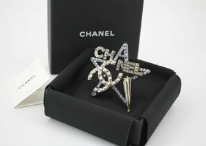Chanel A21C Rhinestone & Imitation Pearl Hollow Star Brooch