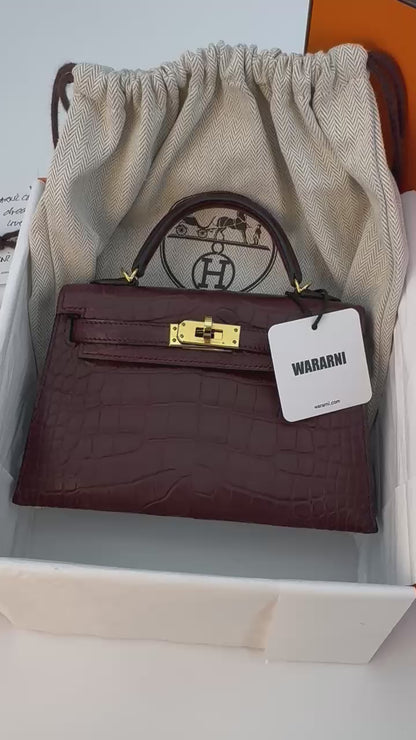 HERMÈS MINI KELLY 20 BORDEAUX MATTE ALLIGATOR GOLD HARDWARE