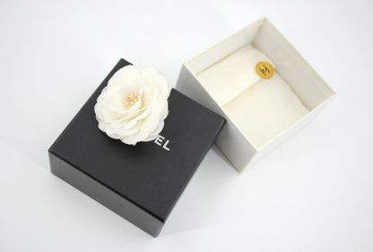 Chanel Vintage 81-85 Fabric White Camellia Brooch