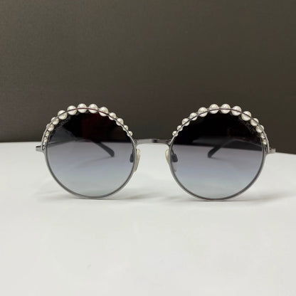 Chanel pearl gradient round frame sunglasses