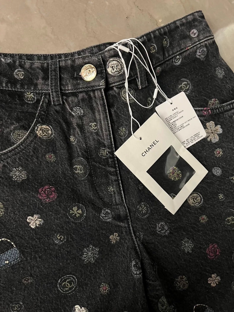 Chanel 25B print wide-leg pants
