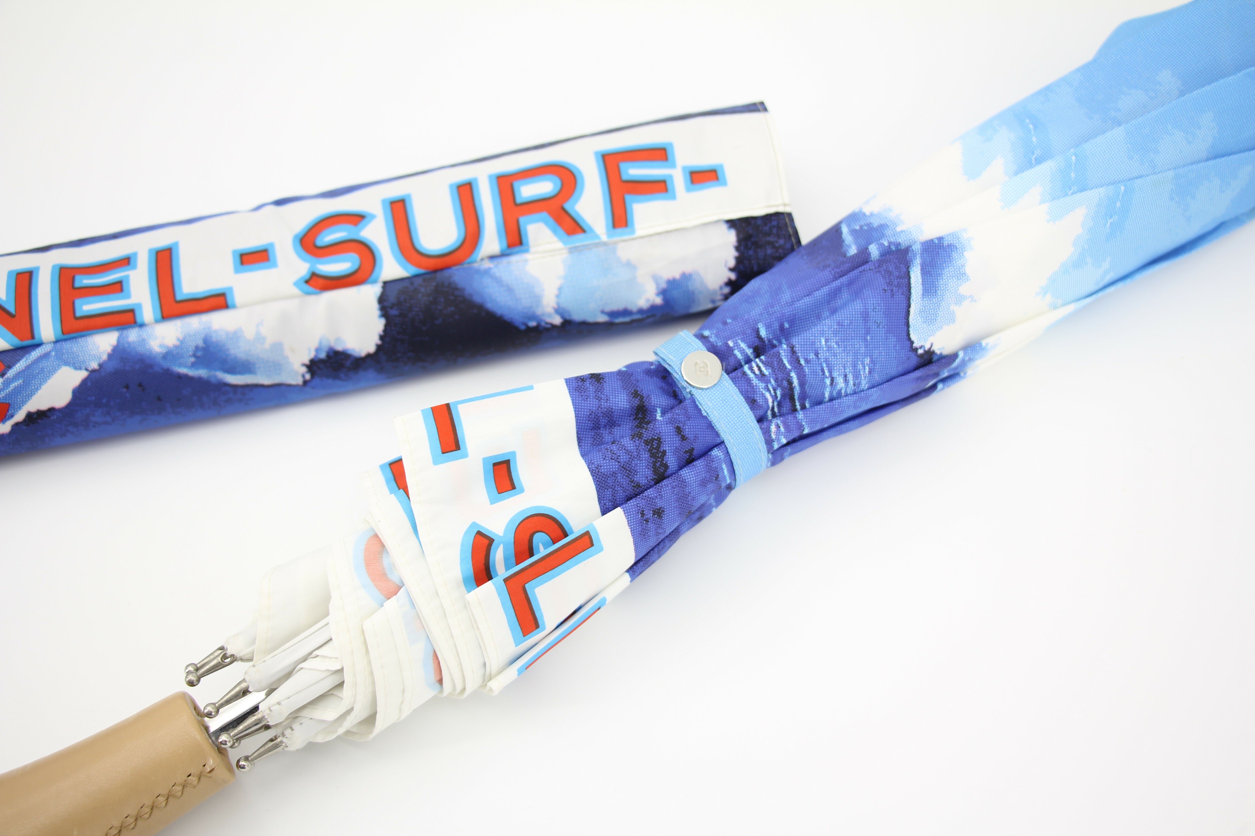 Chanel Vintage 2002 Surf Line Blue Umbrella – Wararni.com