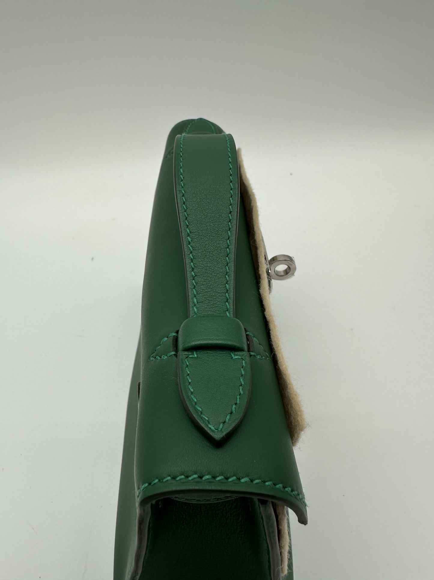 Hermes Kelly Pochette Vert Moyen Swift PHW Stamp W 2025