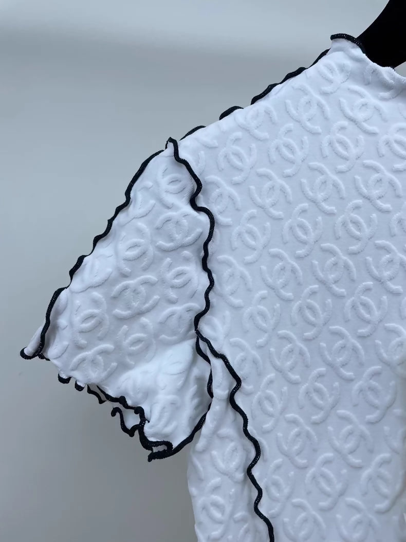 Chanel 25s white & black T-shirt
