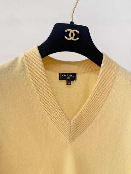 Chanel 26S Yellow Cashmere V-neck Double C Knit Vest Top