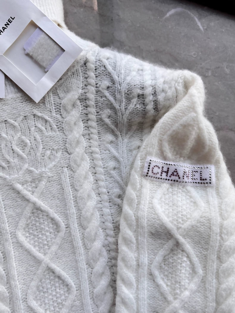 Chanel 25N White Turtleneck Sweater