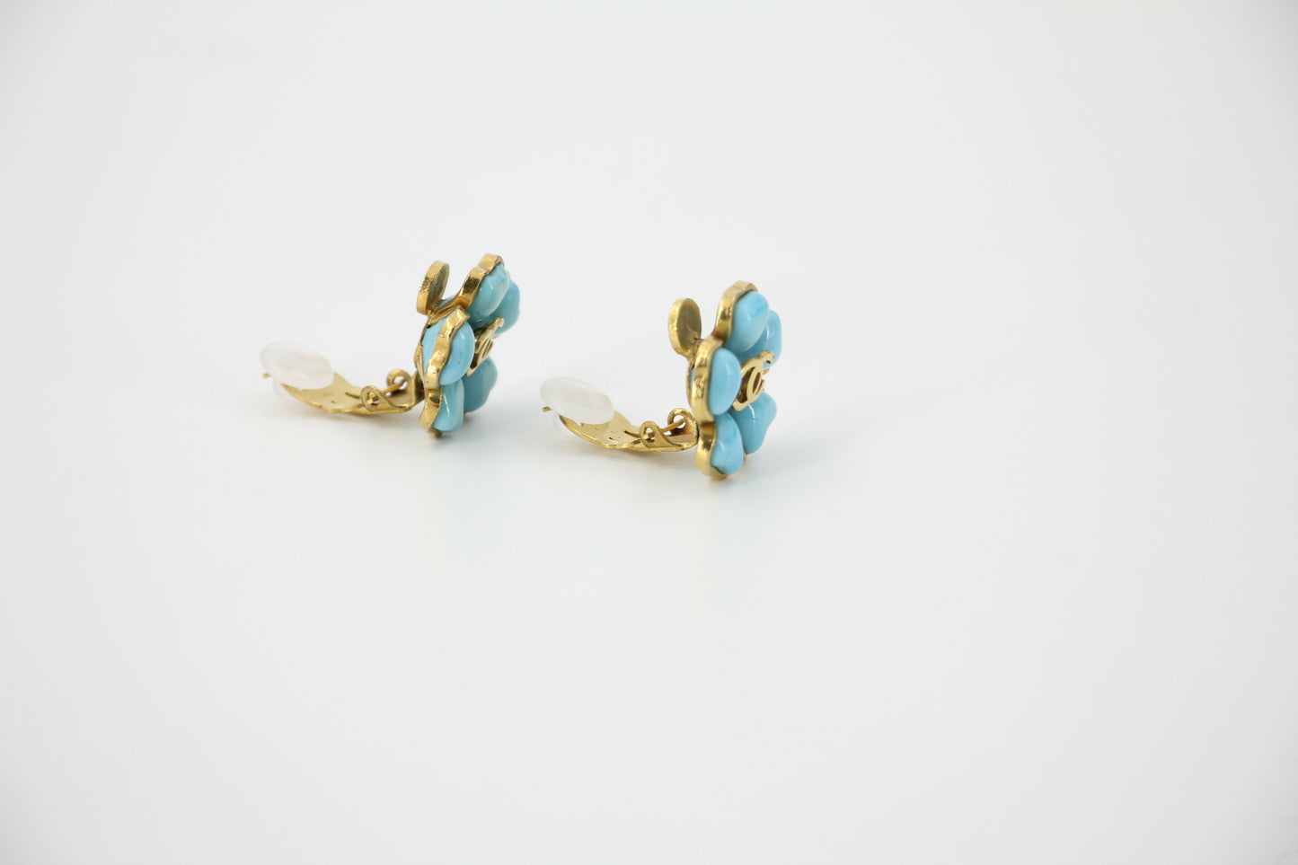 Chanel Vintage 97P Gripoix Blue Camellia Clip-on Earrings