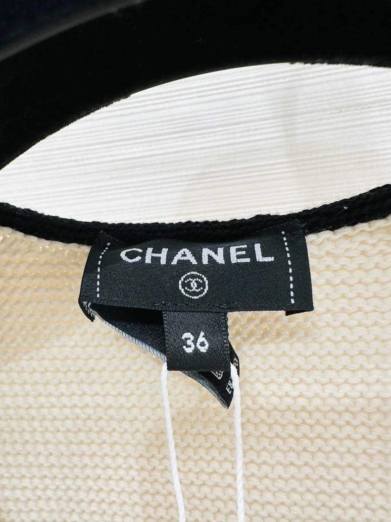 Chanel 26S beige knit top