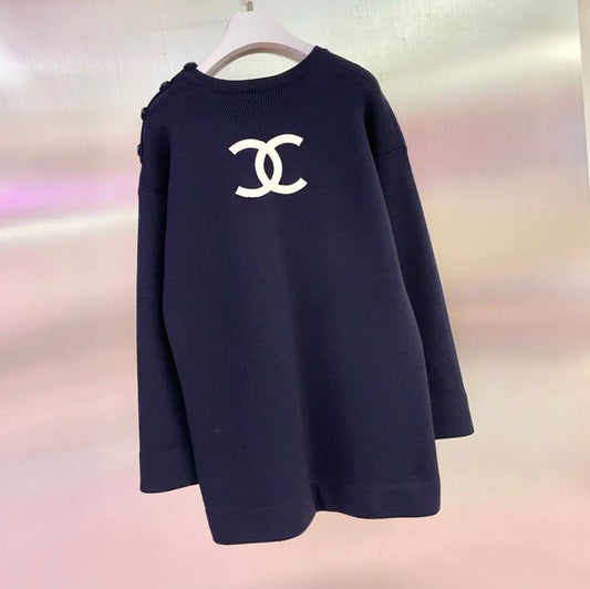 CHANEL Vintage Chanel navy blue logo dress - Medium Dress - Vintage fashion from Wararni