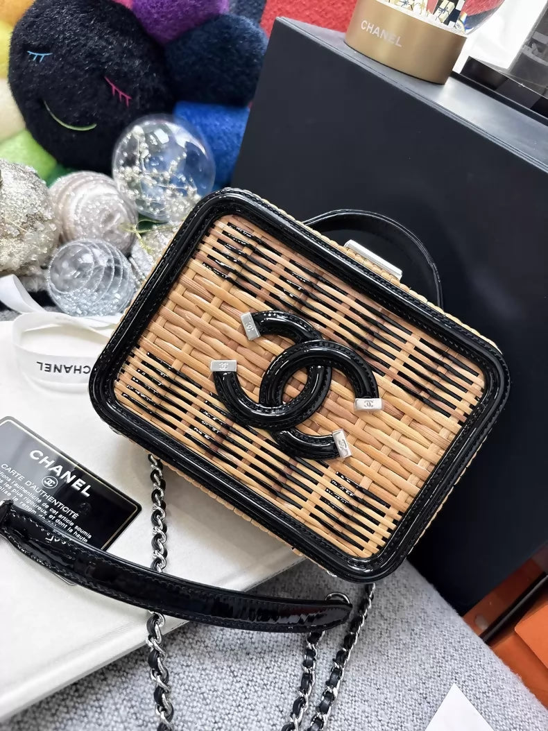 Chanel 19S Vanity classic double C logo bamboo and rattan woven limited edition bag