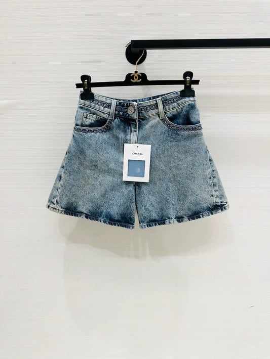 Chanel 26p blue denim shorts